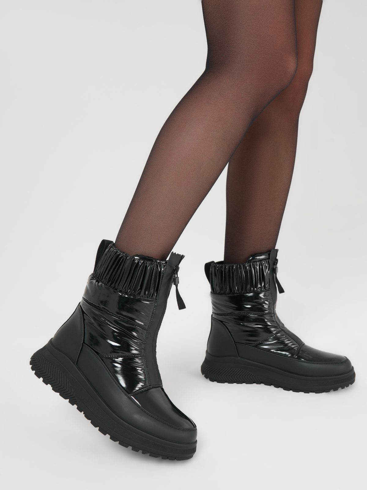 Лак — пример освещения в студии ShoesSales